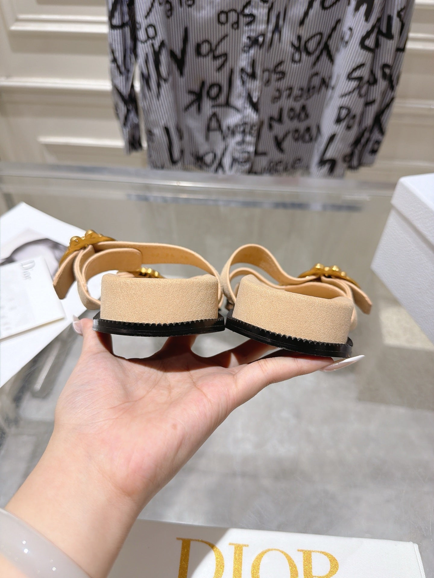 DIOR 26S MEDAILLON BUCKLE SLIDE IN SAND BEIGE SUEDE