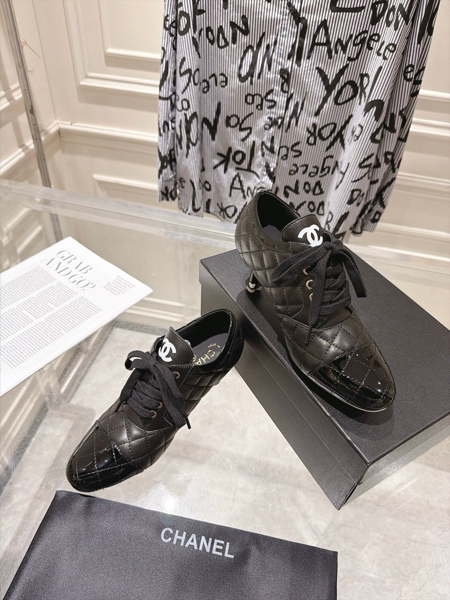 CHANEL 26S HIGH HEEL ANKLE BOOTS 70 MM IN BLACK LAMBSKIN AND PATENT CALFSKIN