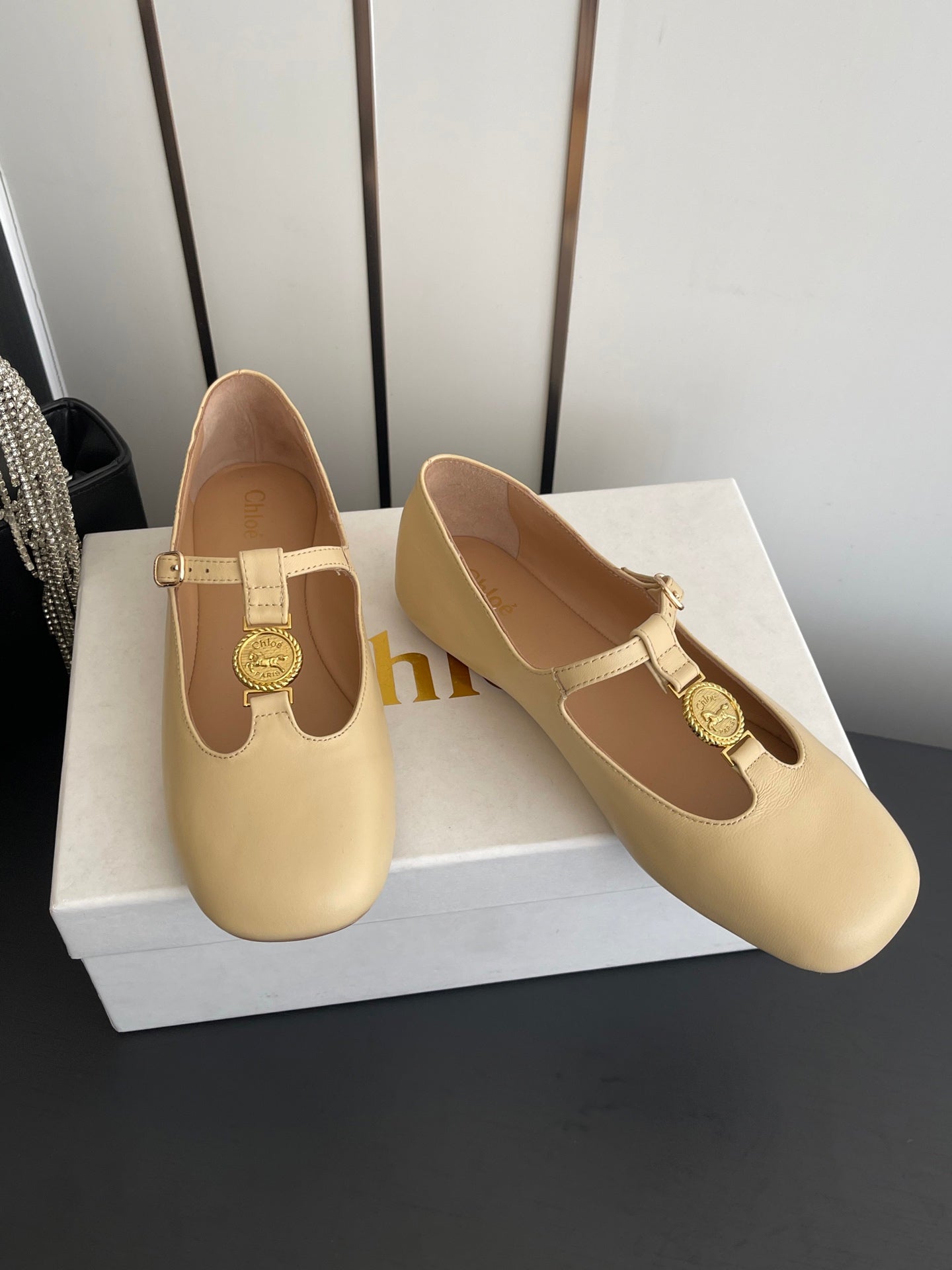 CHLOÉ 26S MARY JANE SHOES IN BEIGE CALFSKIN