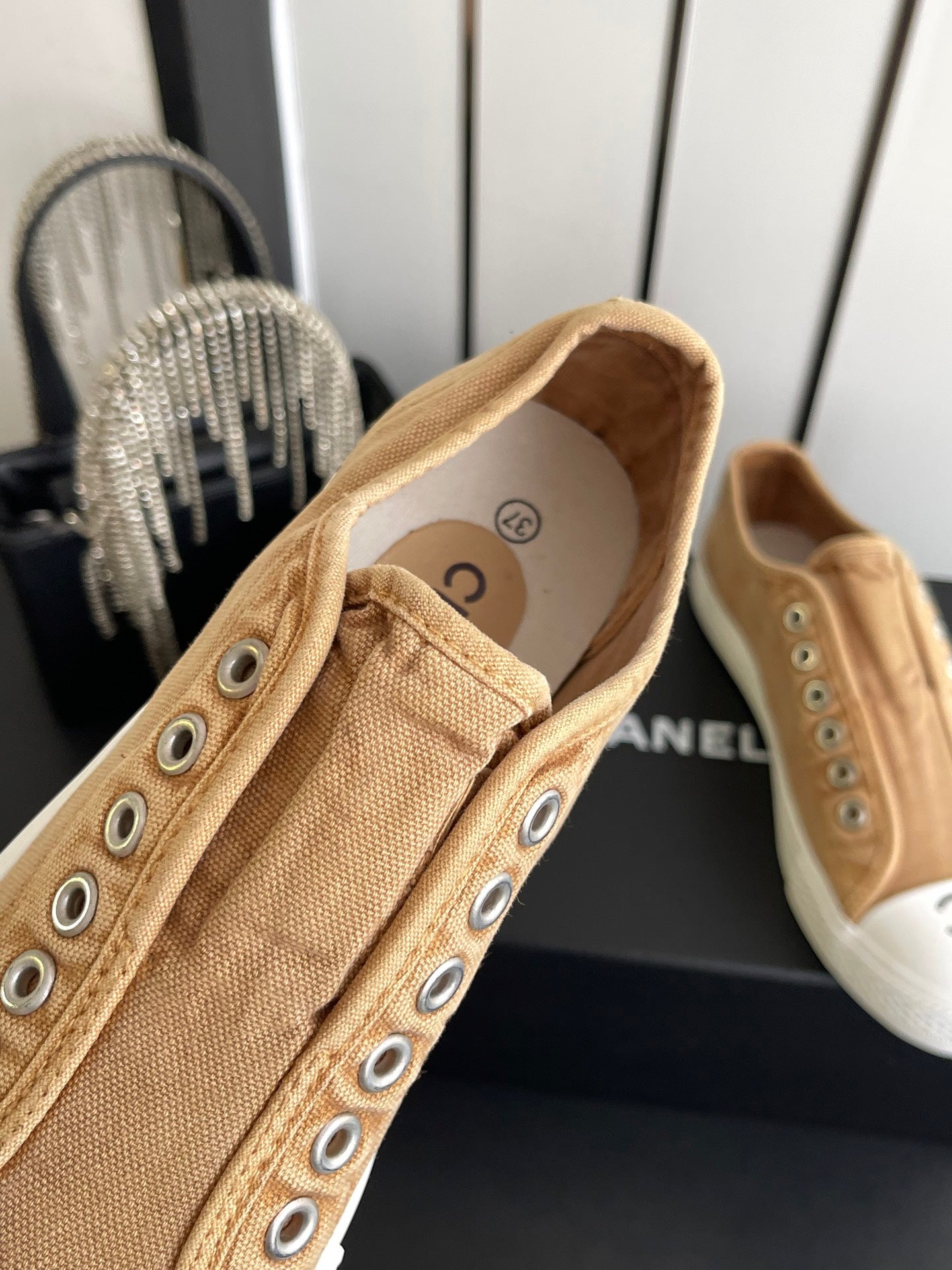 CHANEL 26S LOW TOP BEIGE IN NAVY BLUE CANVAS
