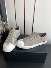 CHANEL 26S LOW TOP SNEAKERS IN GREY CANVAS