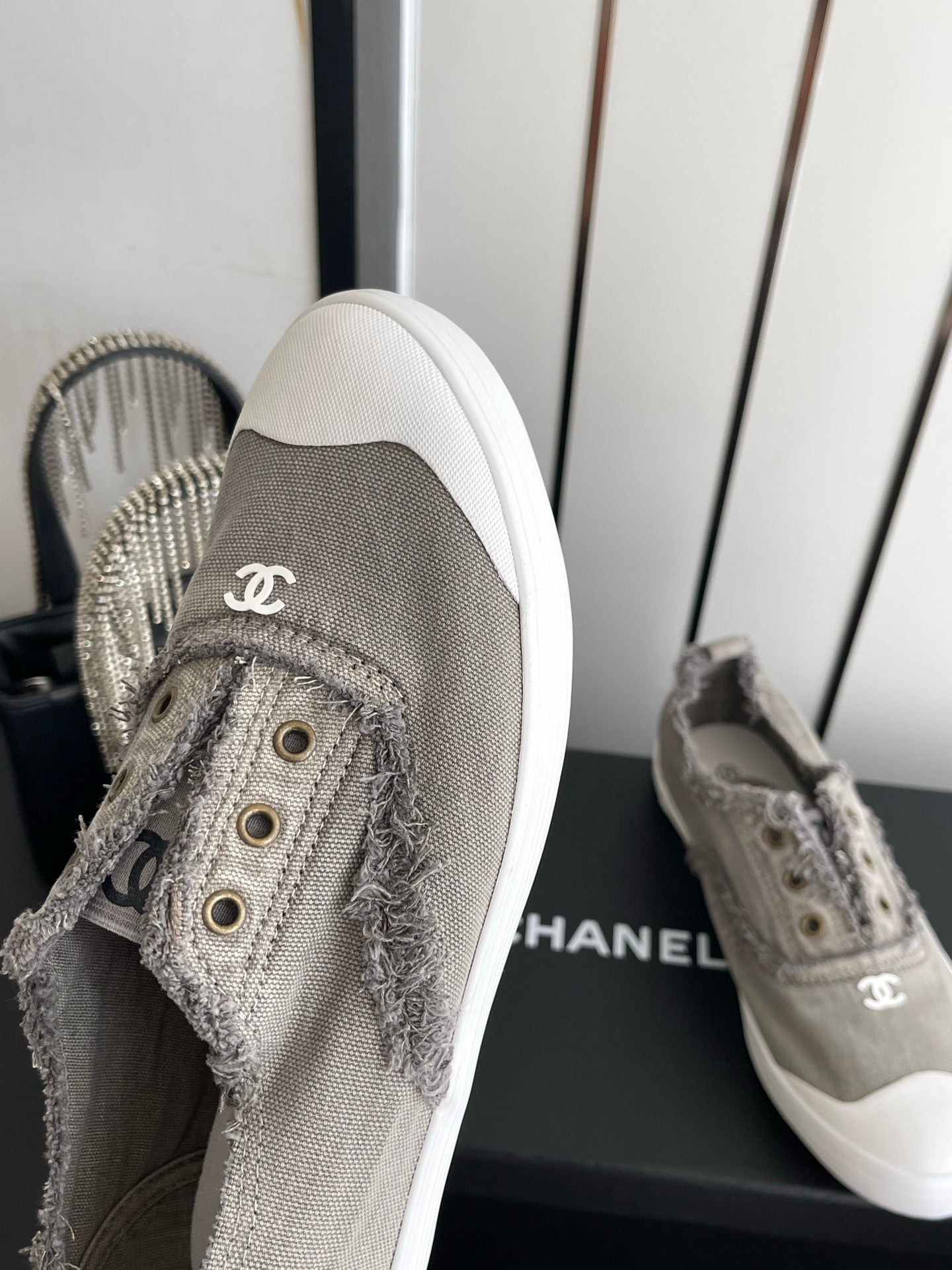 CHANEL 26S LOW TOP SNEAKERS IN GREY FRAYED CANVAS