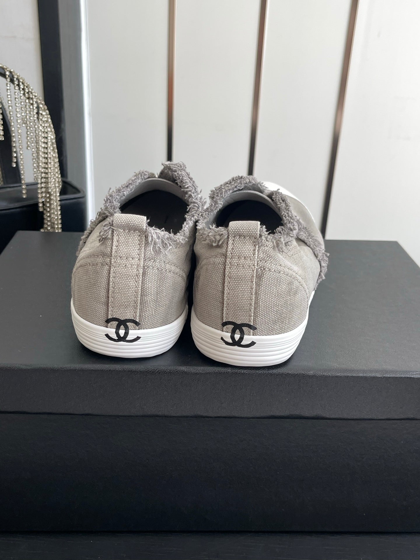 CHANEL 26S LOW TOP SNEAKERS IN GREY FRAYED CANVAS