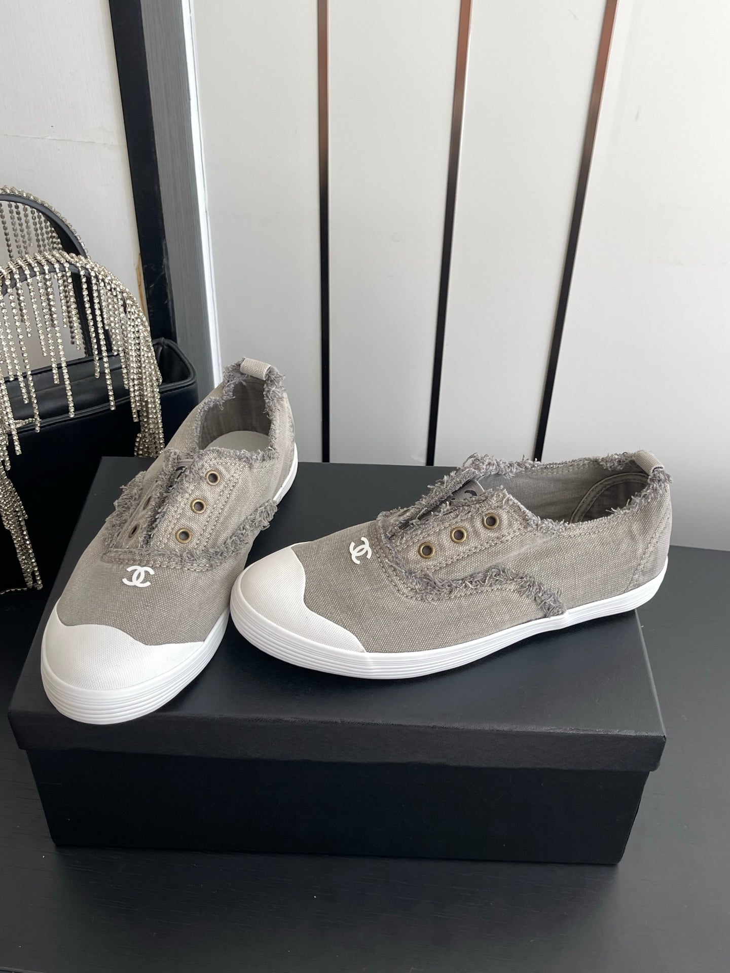 CHANEL 26S LOW TOP SNEAKERS IN GREY FRAYED CANVAS