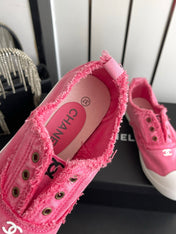 CHANEL 26S LOW TOP SNEAKERS IN LINK PINK FRAYED CANVAS