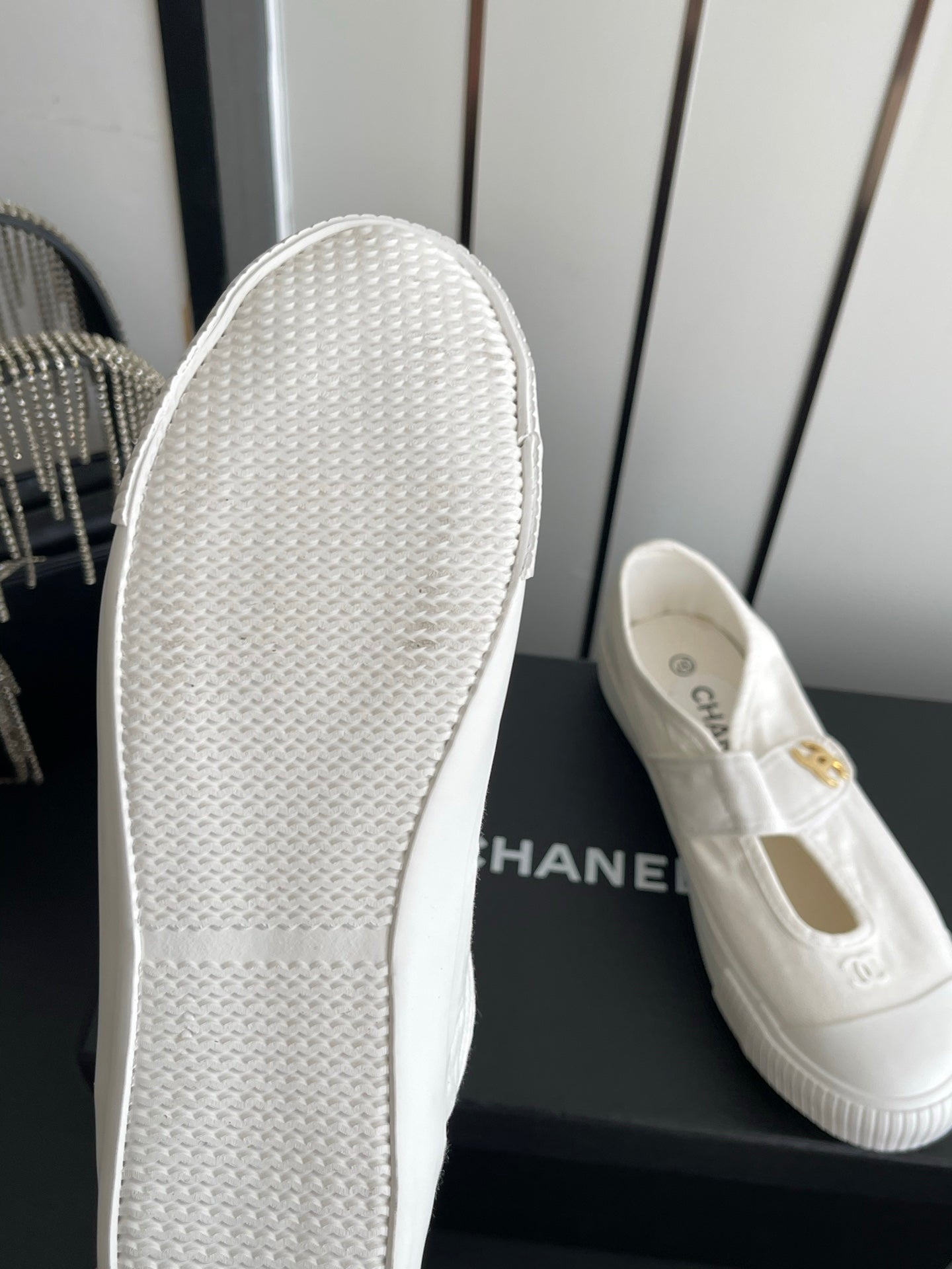 CHANEL 26S MARY JANE SNEAKERS IN WHITE CANVAS WITH GOLD-TONE METAL CC LOGO