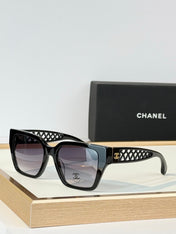 CHANEL 26S OVERSIZED SQUARE FRAME IN ACETATE 417061