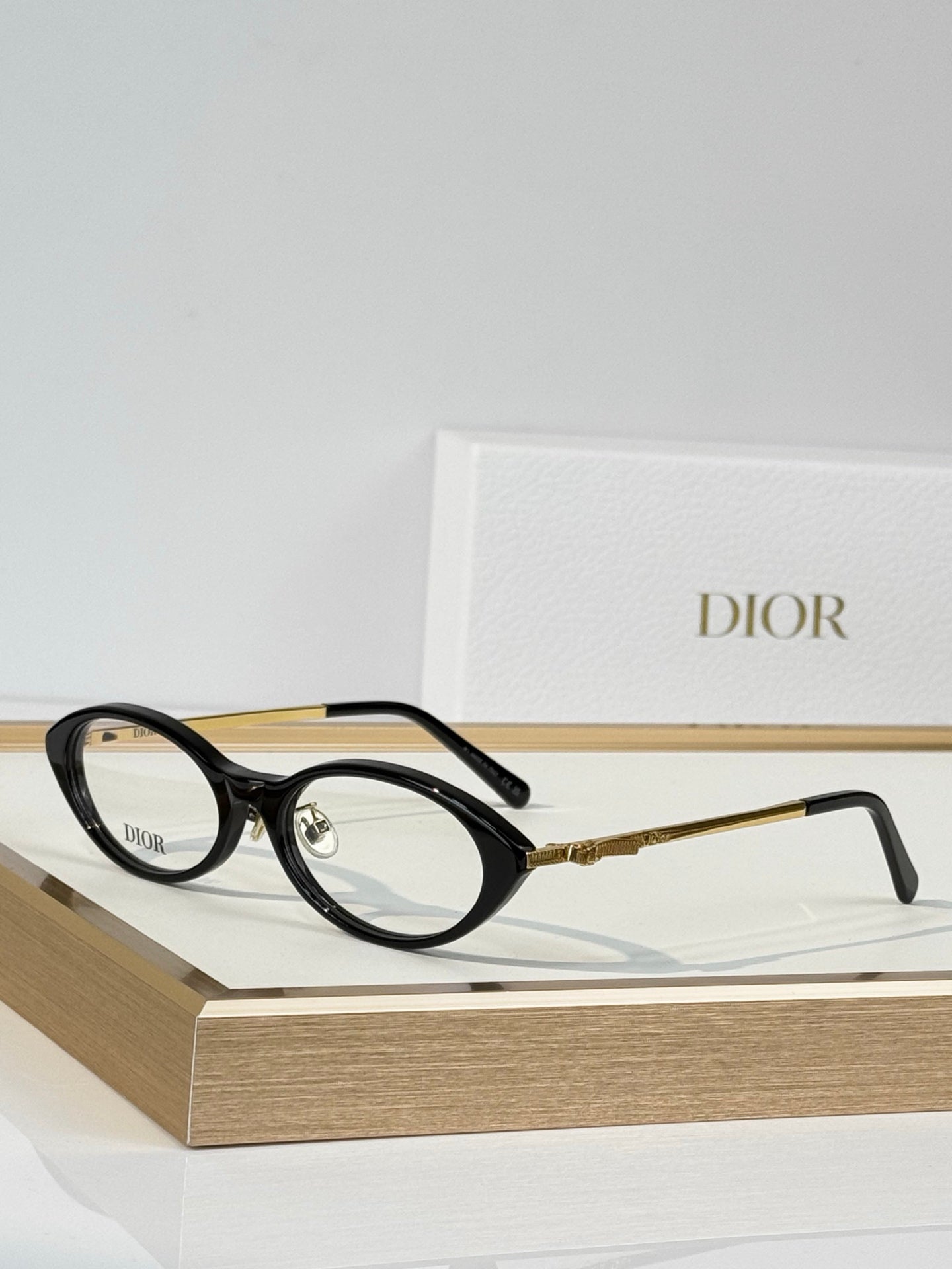 DIOR 26S OVAL FRAME IN ACETATE 417065