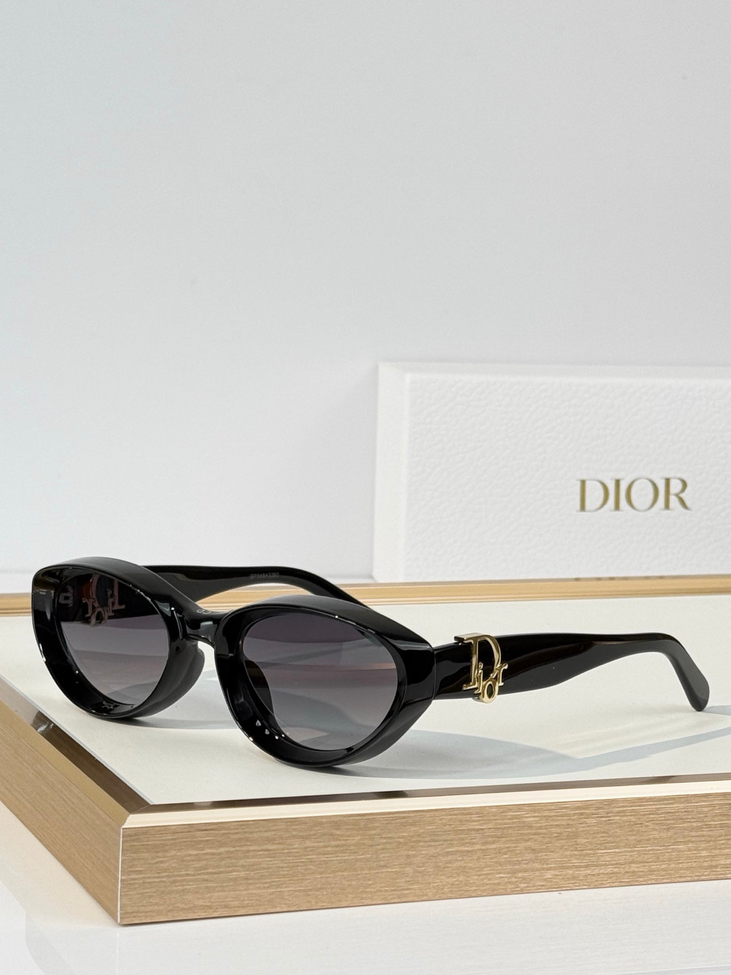 DIOR 26S OVAL FRAME IN ACETATE 417063