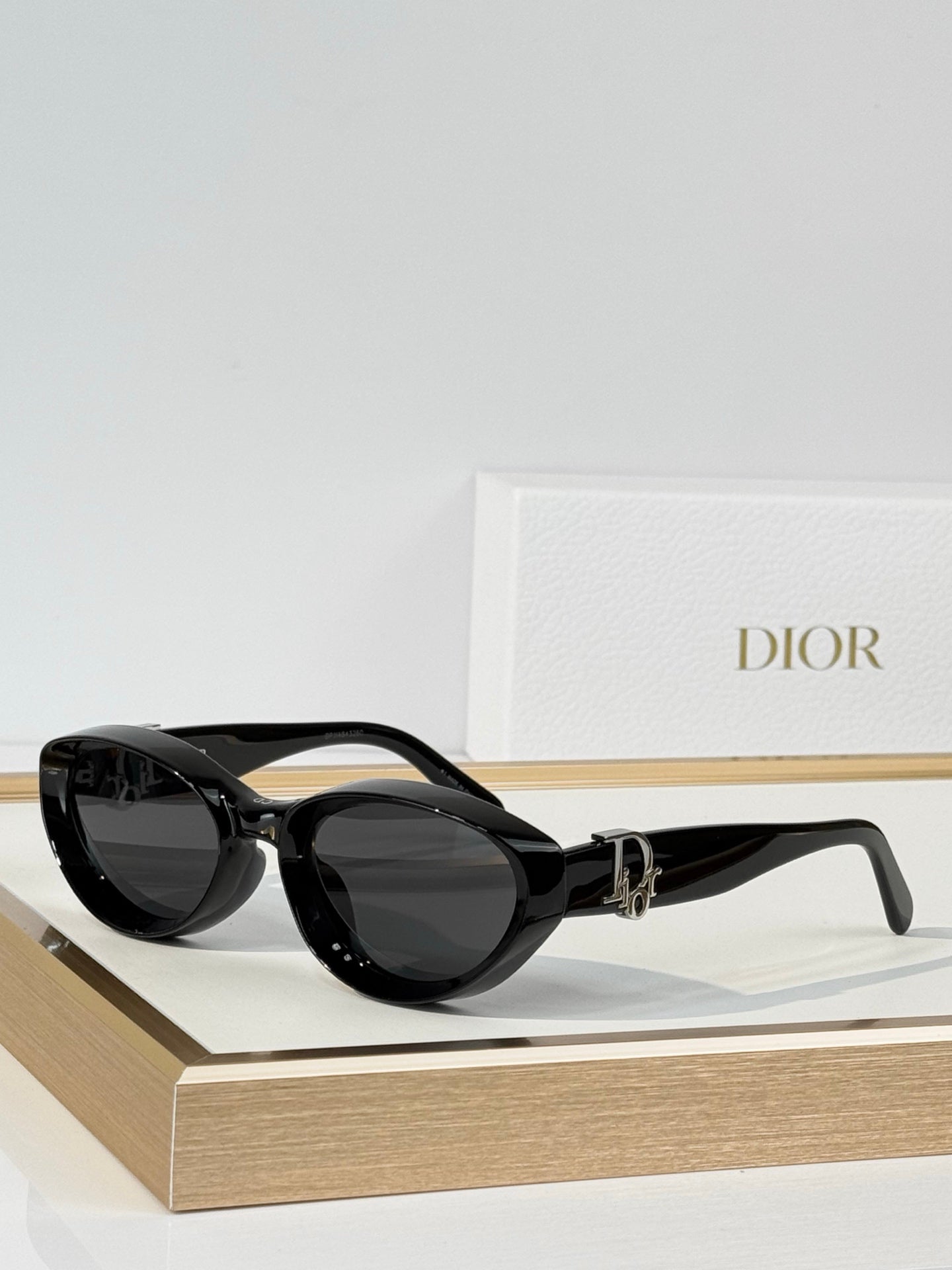 DIOR 26S OVAL FRAME IN ACETATE 417063