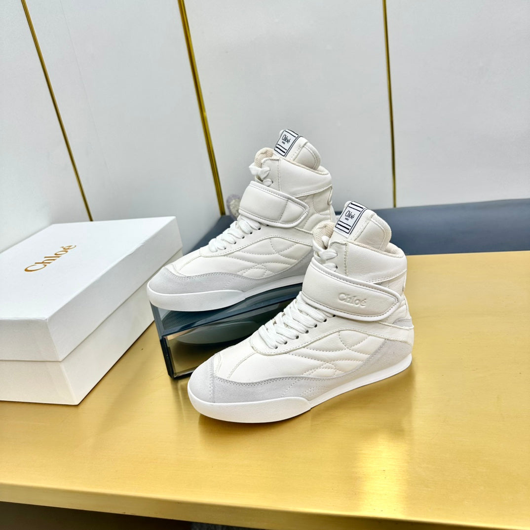 CHLOE 26S HIGH-TOP SKATE SNEAKERS IN WHITE CALFSKIN AND LIGHT GREY SUEDE