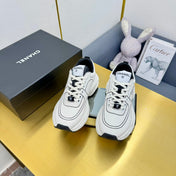 SNEAKER IN WHITE MIX BLACK BREATHABLE FABRIC