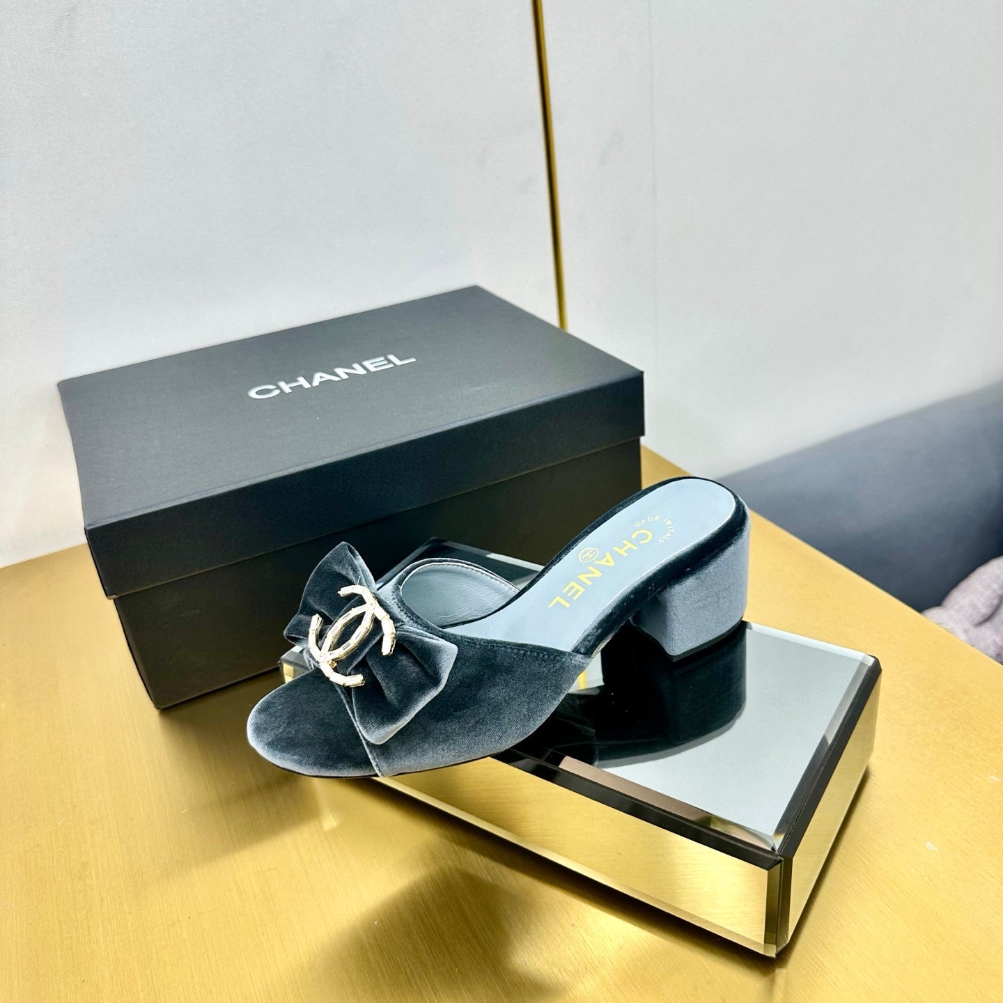 BOWKNOT RHINESTONES MID HEEL MULE IN STONE BLUE VELVET