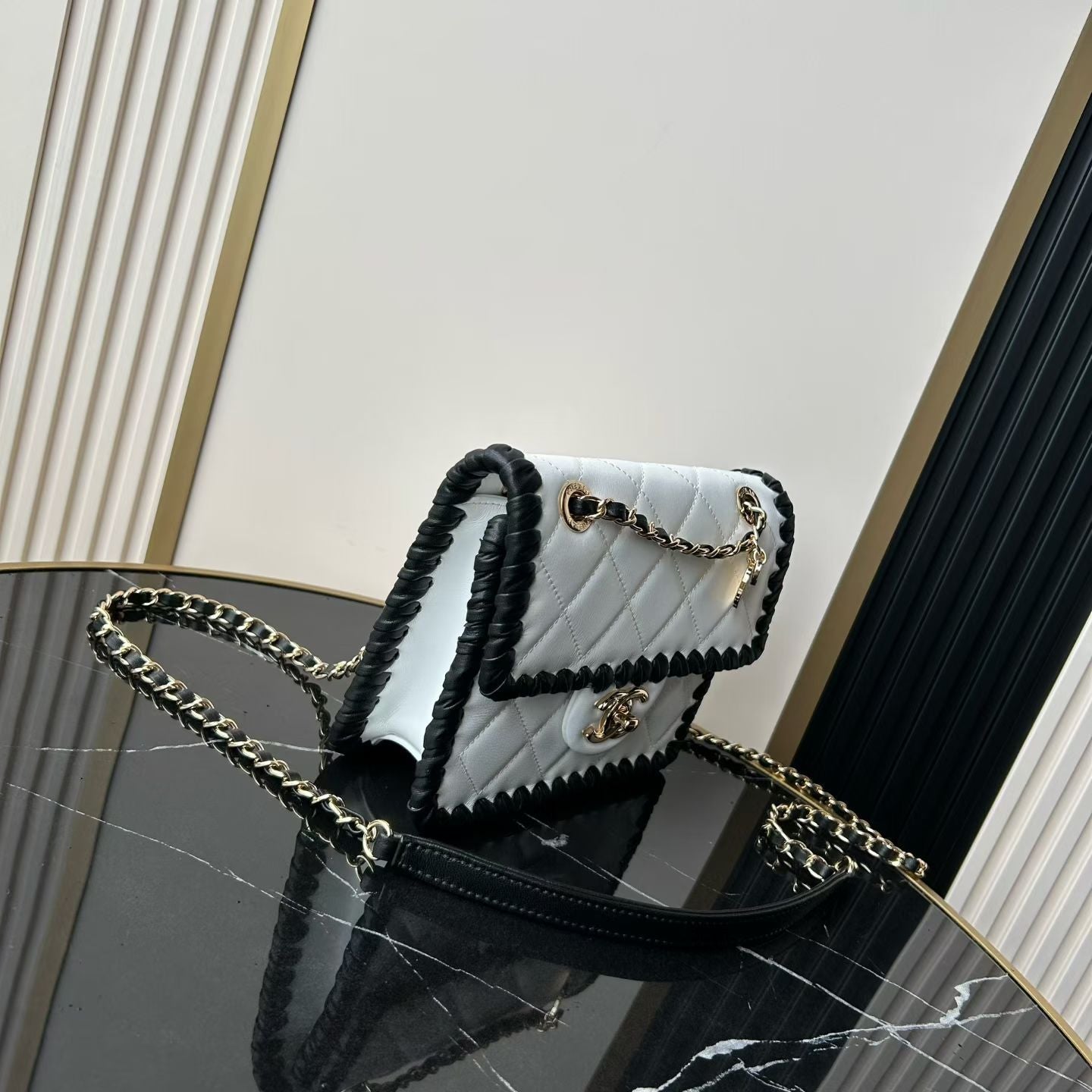 CHANEL 26S FLAP BAG 19 IN WHITE QUILTED LAMBSKIN WITH BLACK LEATHER TRIM