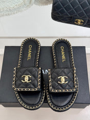 FLAT CHAIN HEART SLIPPER IN BLACK LAMBSKIN