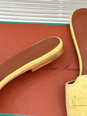 FLAT SANDALS IN YELLOW SUEDE AND LAMBSKIN