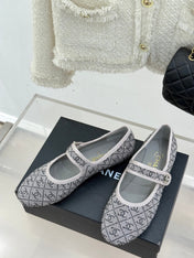 CC FLAT MARY JANE 25SS IN GREY EMBELLISHED WITH RHINESTONES