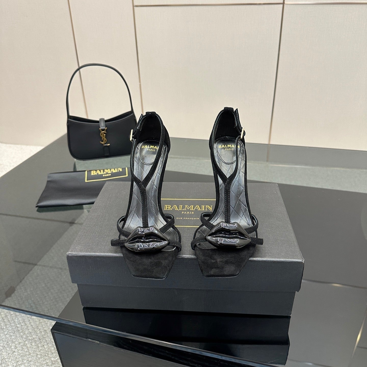 BALMAIN 25S LIPS SANDALS 10 IN BLACK SUEDE