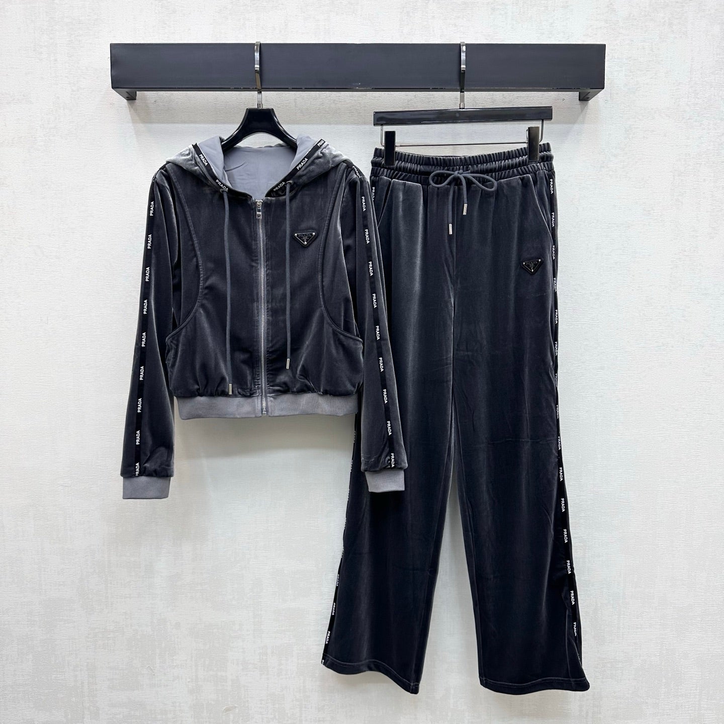 PRADA 26S HOODIE AND WIDE-LEG PANTS SET 1251