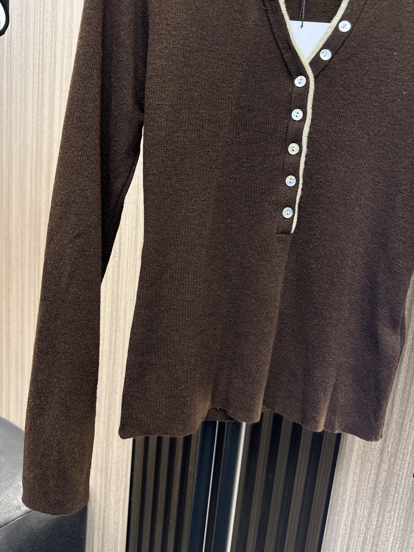 CELINE 26S TRIM HENLEY KNIT TOP 737