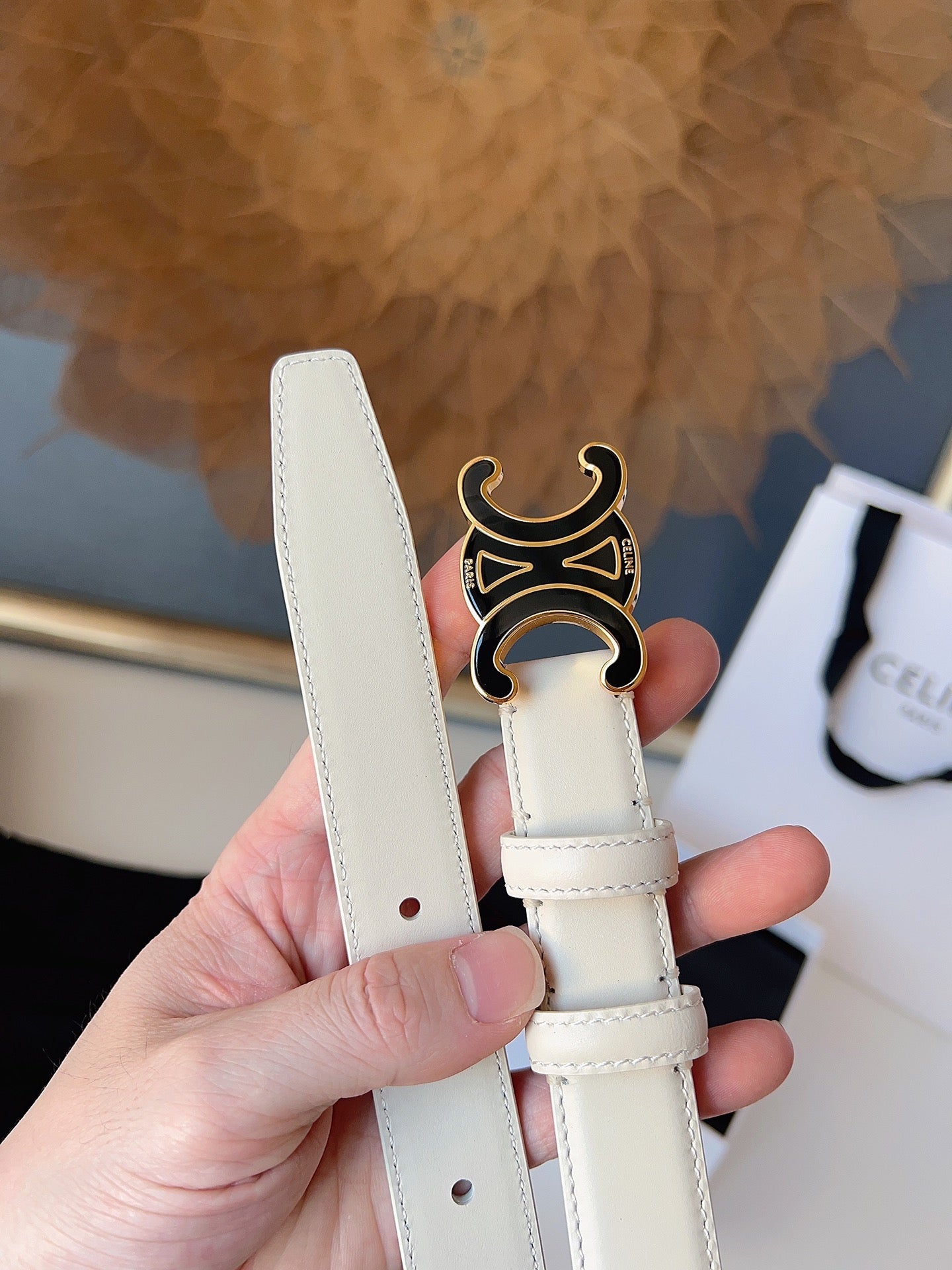 CELINE 26S BELT 25 MM IN CREAM WHITE CALFSKIN 631344