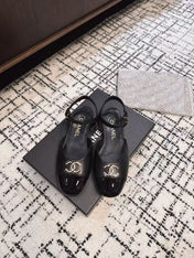 FLAT SLINGBACKS IN BLACK CALFSKIN