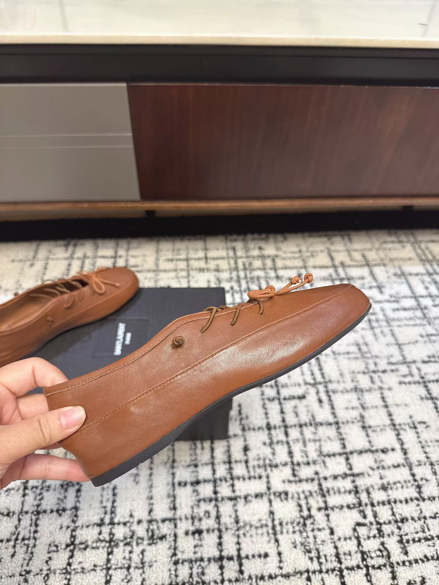 MIUMIU 26S LACE UP BOW LOAFERS IN CARAMEL BROWN CALFSKIN