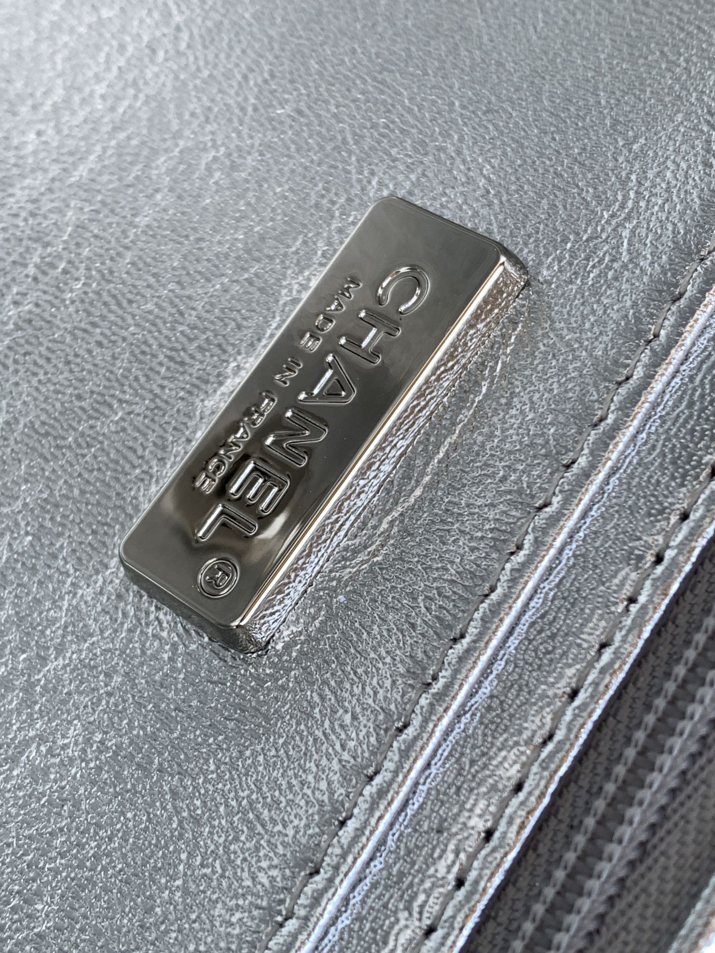 CHANEL 26S CLASSIC FLAP BAG 21 IN SILVER SEQUINS