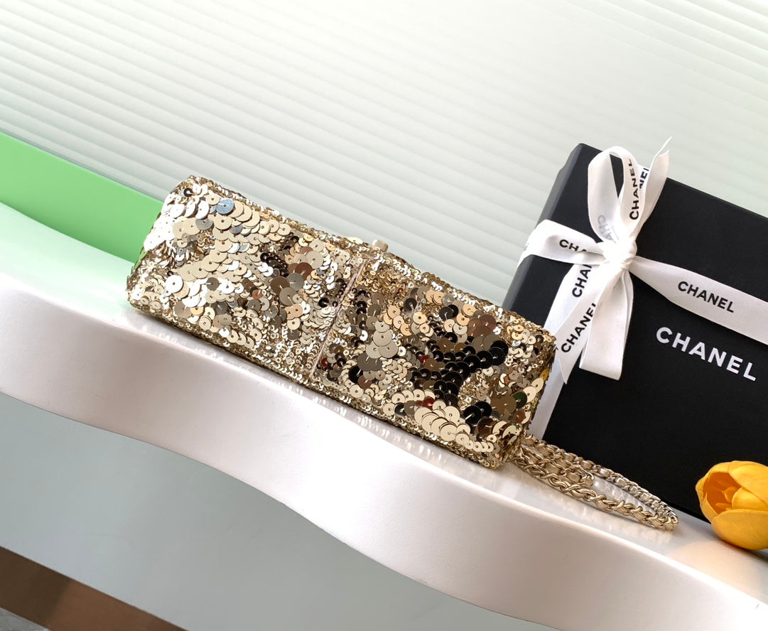 CHANEL 26S CLASSIC FLAP BAG 21 IN LIGHT GOLD SEQUINS