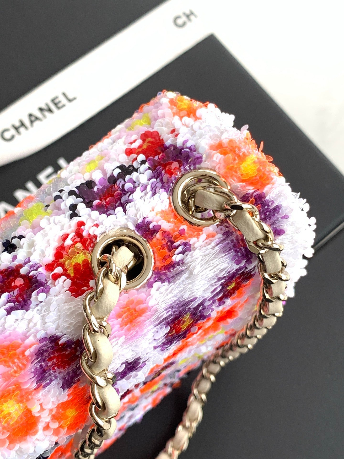 CHANEL 26S CLASSIC FLAP BAG 21 IN MULTICOLOR SEQUINS STYLE 4