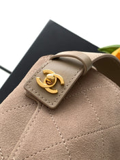 CHANEL 26S BUCKET SHOULDER BAG MEDIUM 29 IN LIGHT BEIGE SUEDE AND CALFSKIN GOLD HARDWARE