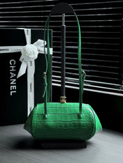 CHANEL 26S SHOULDER BAG 28 IN GREEN CROC-EMBOSSED CALFSKIN