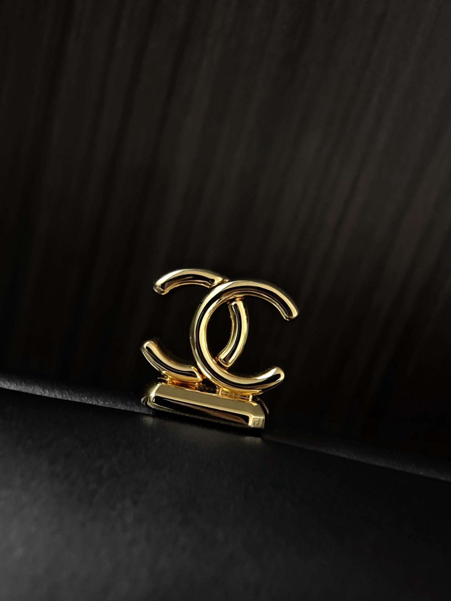 CHANEL 26S SHOULDER BAG 28 IN BLACK CALFSKIN