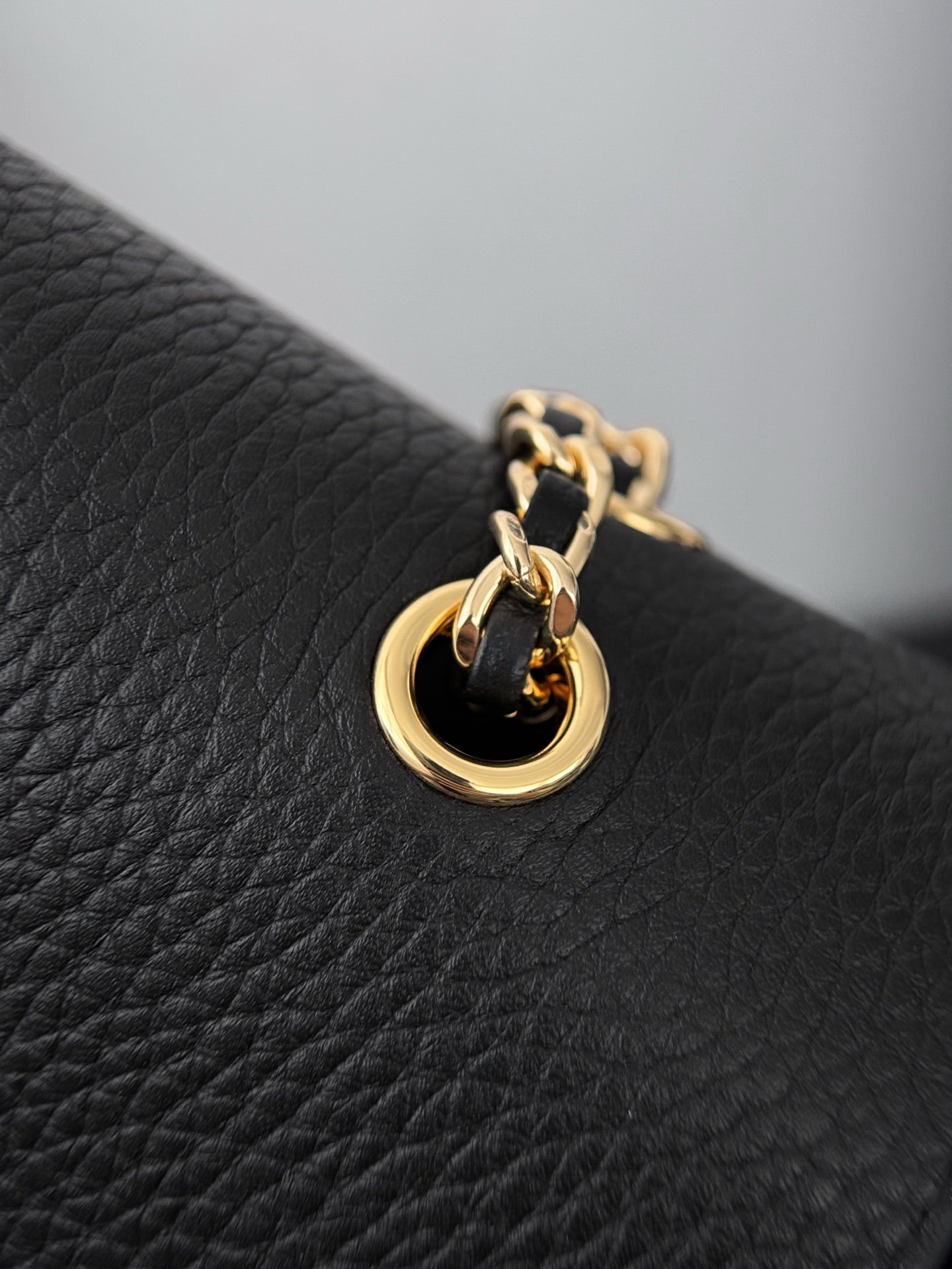 CHANEL 26S SHOULDER BAG 29 IN BLACK GRAINED CALFSKIN