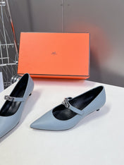 HM 26S MARY JANE POINTED TOE HEELS 40MM IN LIGHT BLUE CALFSKIN KELLY BUCKLE