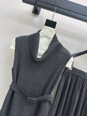 HERMES 26S SLEEVELESS TOP AND STRAIGHT-LEG TROUSERS SET 754