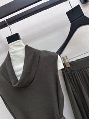 HERMES 26S SLEEVELESS TOP AND STRAIGHT-LEG TROUSERS SET 752