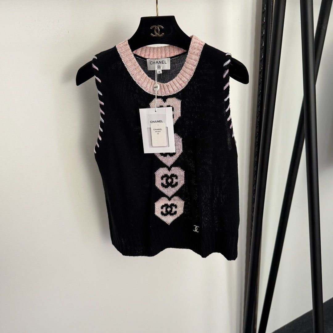 CHANEL 26S KNIT SLEEVELESS TOP 1009
