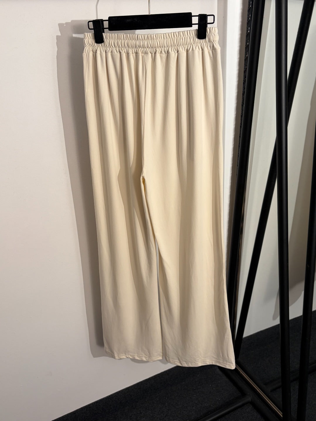 ALO 26S LONG-SLEEVE TOP & WIDE-LEG PANTS SET 356