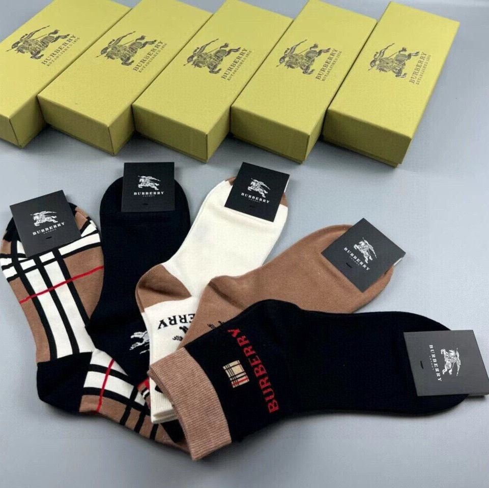 BURBERRY 26S ANKLE SOCKS 367191 (1 BOX)