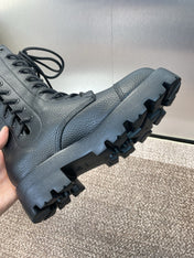 DIOR 25S D-ROAD ANKLE BOOT 45MM IN BLACK GRAINED CALFSKIN