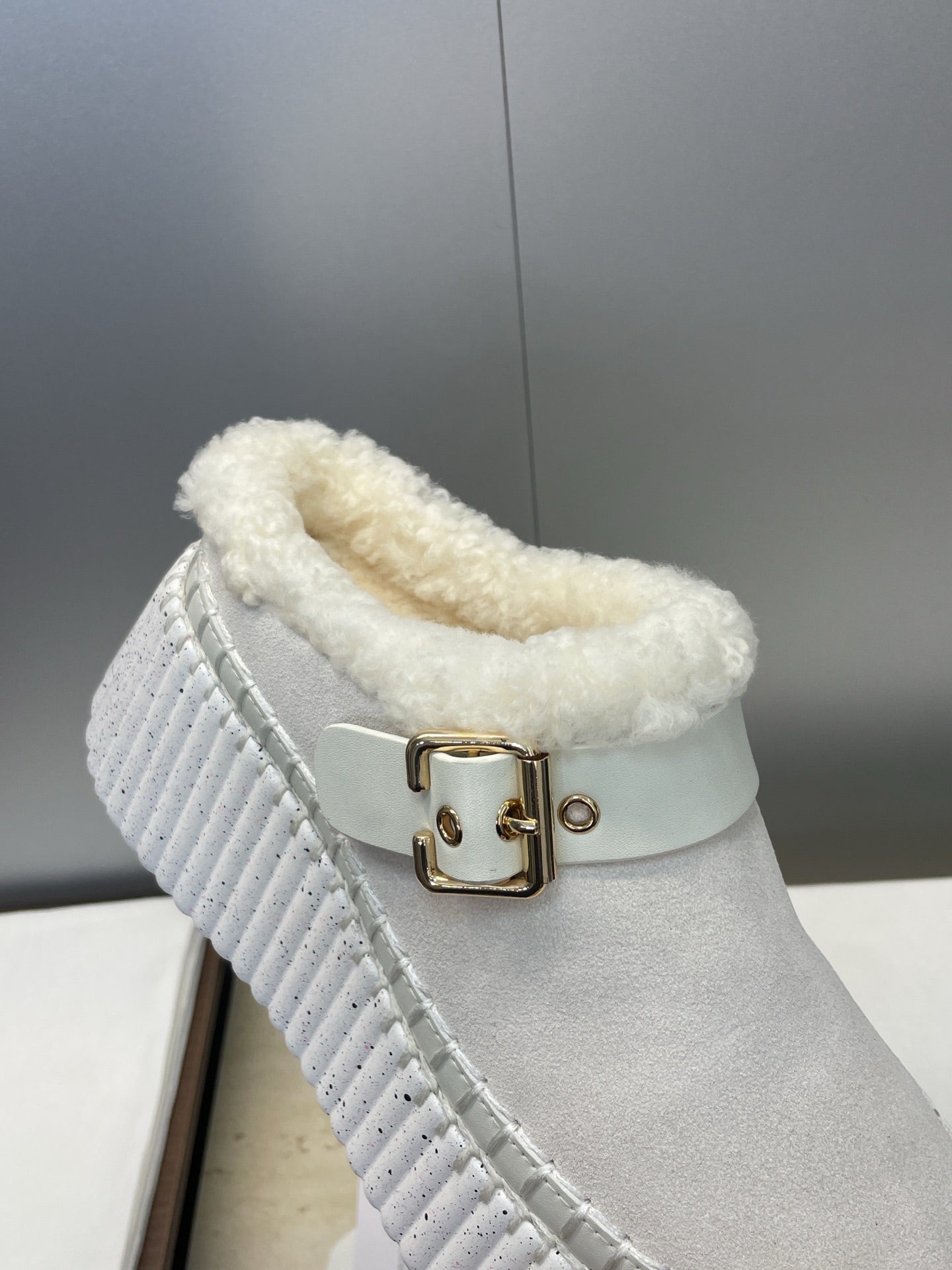 CHLOÉ 26S FUR-LINED WEDGE MULES IN LIGHT GREY SUEDE