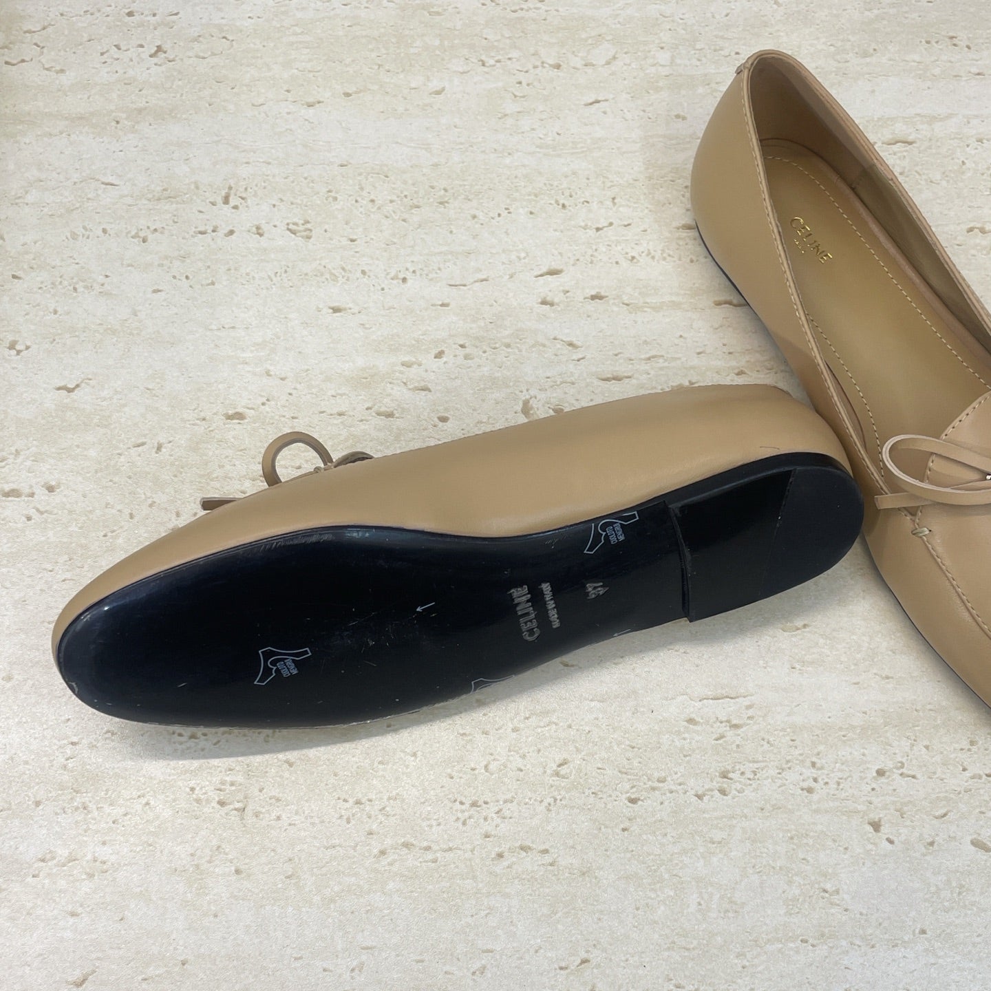 CELINE 26S BALLET FLATS IN DARK BEIGE LAMBSKIN WITH BOW