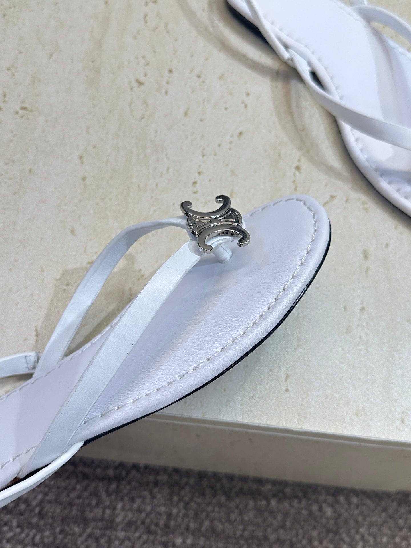 CELINE 26S THONG SANDALS IN WHITE CALFSKIN