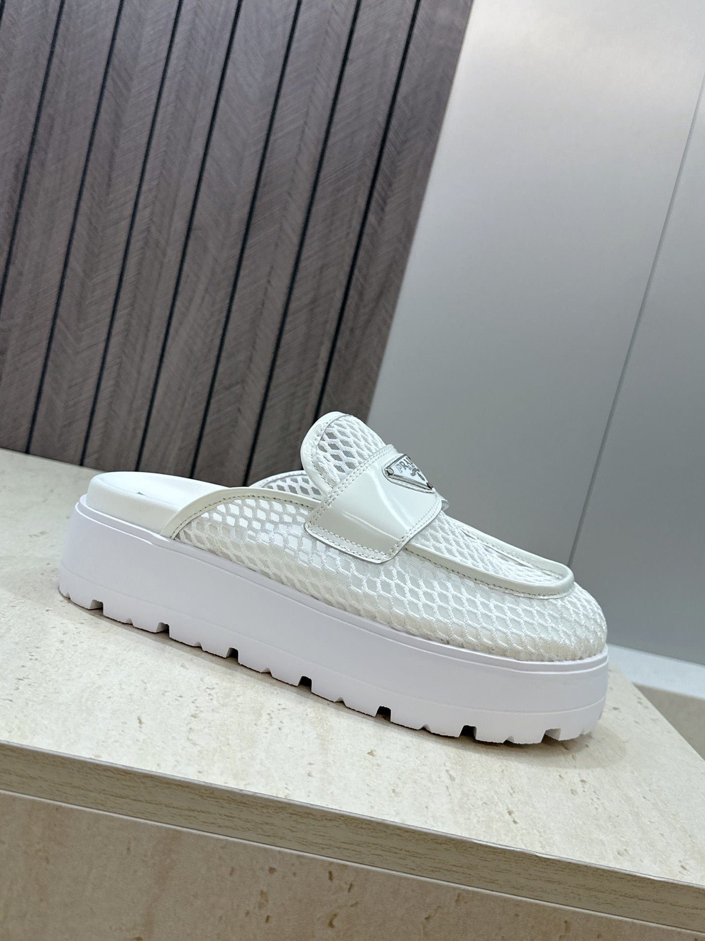PRADA 26S MULE LOAFERS IN WHITE MESH AND CALFSKIN