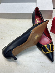 VALENTINO 26S HIGH HEELS 40 MM IN BLACK CALFSKIN WITH GOLD HARDWARE