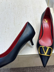 VALENTINO 26S HIGH HEELS 40 MM IN BLACK CALFSKIN WITH GOLD HARDWARE
