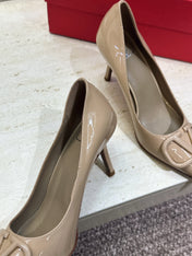 VALENTINO 26S HIGH HEELS 80 MM IN BEIGE PATENT CALFSKIN
