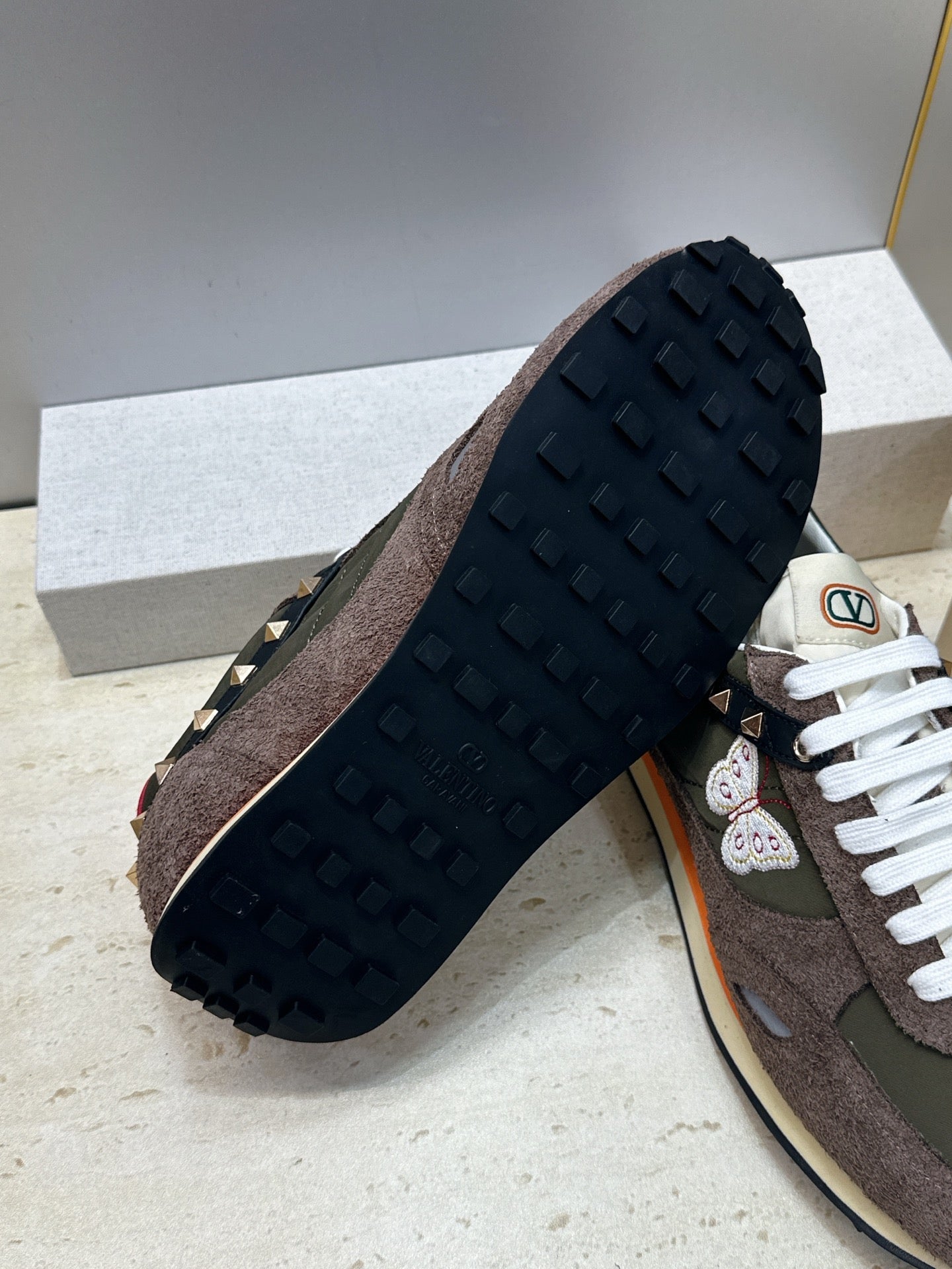 VALENTINO 26S BUTTERFLY EMBROIDERED SNEAKERS IN BROWN SUEDE & MOSS GREEN FABRIC