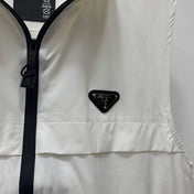PRADA 26S SLEEVELESS ZIP-UP VEST 1164